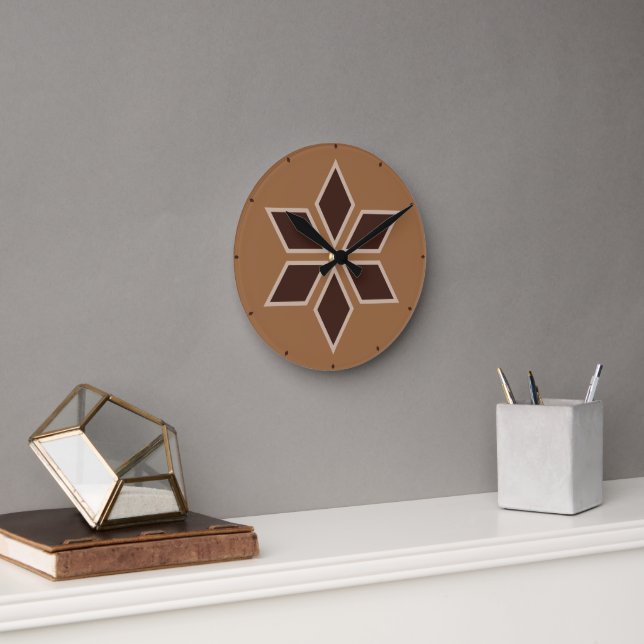 Minimalistisch Brown Rhombus Tile Blossom Runde Wanduhr (Büro)