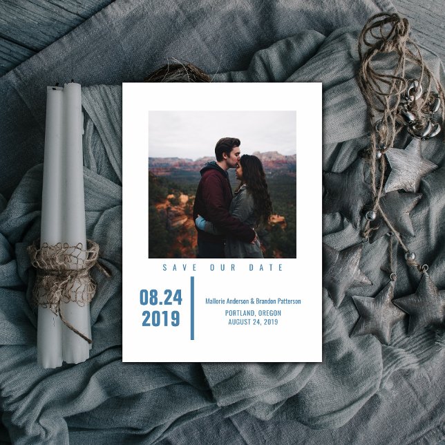 Minimalistisch Chic Foto Save the Date | Blau (Blue Minimalist Chic Photo Save the Date)