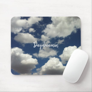 Minimalistisch Cloudy Blue Sky Daydreamin Typograf Mousepad