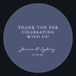 Minimalistisch Dark Navy Blue Script Custom Vielen Runder Aufkleber<br><div class="desc">Minimalistische moderne dunkle Navy Blue Script Hochzeit kundenspezifisch Danke klassische Round Sticker</div>