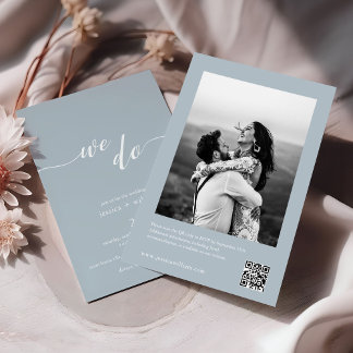 Minimalistisch Dusty Blue We Do QR Code Foto Weddi Einladung