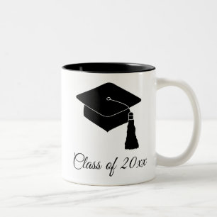 Minimalistisch Grad Cap Class Year Zweifarbige Tasse
