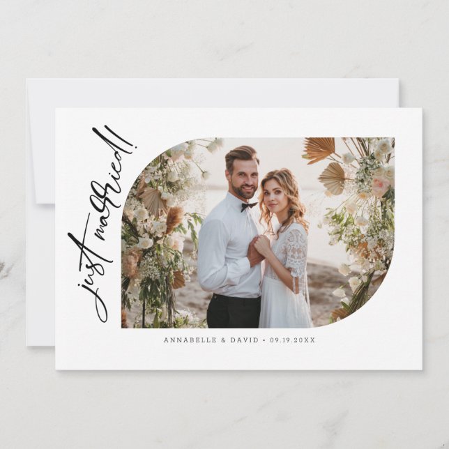 Minimalistisch Just Married Foto Ankündigung (Vorderseite)