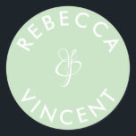 Minimalistisch Mint Green Wedding Personalisierte  Runder Aufkleber<br><div class="desc">Diese personalisierten, neutralen Hochzeitsaufkleber sind eine schöne Ergänzung zu jeder Hochzeitsfeier. Diese individuell anpassbaren Aufkleber sind so konzipiert, dass sie Ihren Gastgeschenke Hochzeiten eine persönliche Touch hinzufügen oder Dankesgeschenke. Sie sind in verschiedenen Formen und Größen erhältlich. Diese Aufkleber können auch verwendet werden, um Gegenstände wie Einladungen, Umschläge oder Tischdecken Platzkarten...</div>