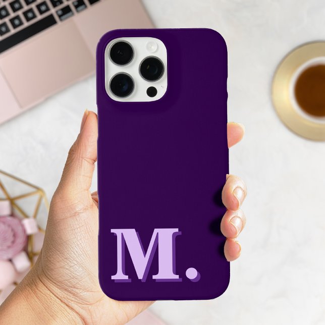 Minimalistisch Modernes Lila Monogramm Case-Mate iPhone Hülle (Von Creator hochgeladen)