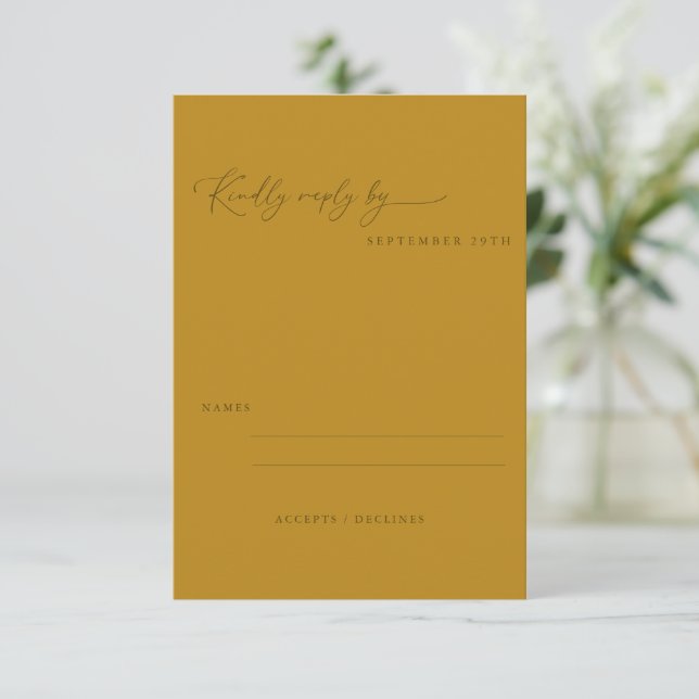 Minimalistisch Ochre Yellow Boho Script Wedding RSVP Karte (Stehend Vorderseite)
