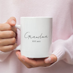 Minimalistisch Oma EST 2025   Personalisiertes Ges Kaffeetasse