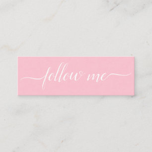 Minimalistisch Pink White Follow Me Social Media Mini Visitenkarte