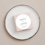 Minimalistisch Retro Schreibmaschine White Custom  Runder Aufkleber<br><div class="desc">Minimalistische Retro Schreibmaschine Schwarz und Weiß,  auf klassische Rundsticker für Hochzeiten</div>