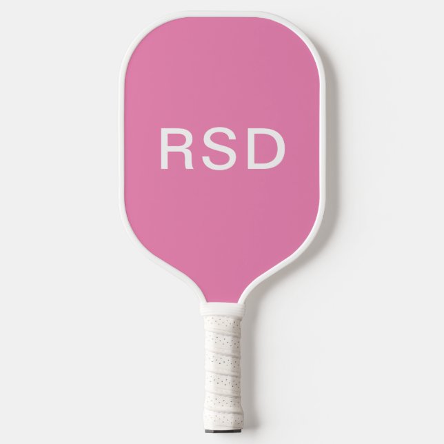 Minimalistisch rosa Monogramm-Initialen Pickleball Schläger (Vorderseite)