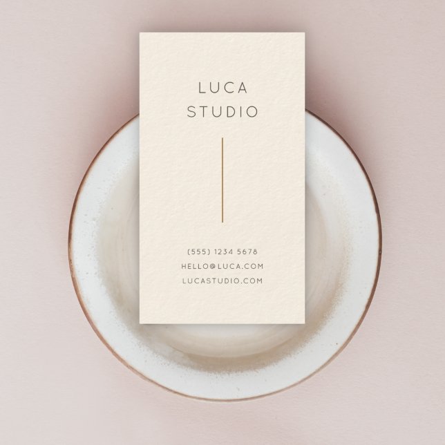 Minimalistisch sauber, einfach, modern Gold und Cr Visitenkarte (Create a refined look with this cream and gold accent minimalist business card design)