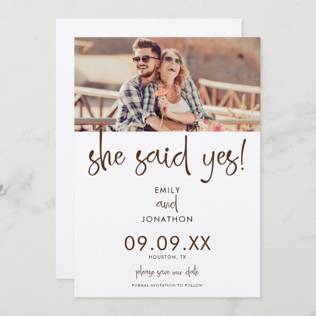 Minimalistisch Sie sagte Ja Foto Script Save The Date (Vorne/Hinten)