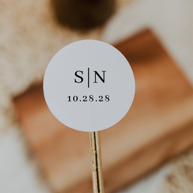 Minimalistisch und chic | Monogramm Schwarz und We Runder Aufkleber (Von Creator hochgeladen)
