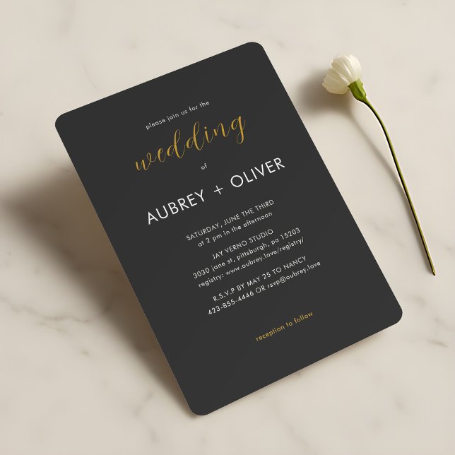 Minimalistisch White on Black Typografy Wedding Einladung (Von Creator hochgeladen)