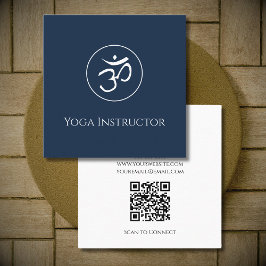 Minimalistisch Yoga Instructor Om Symbol Navy Blue Quadratische Visitenkarte