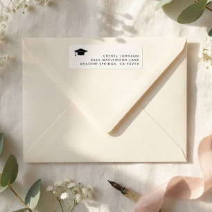 Minimalistische Absenderetikette für Abschlusskapp