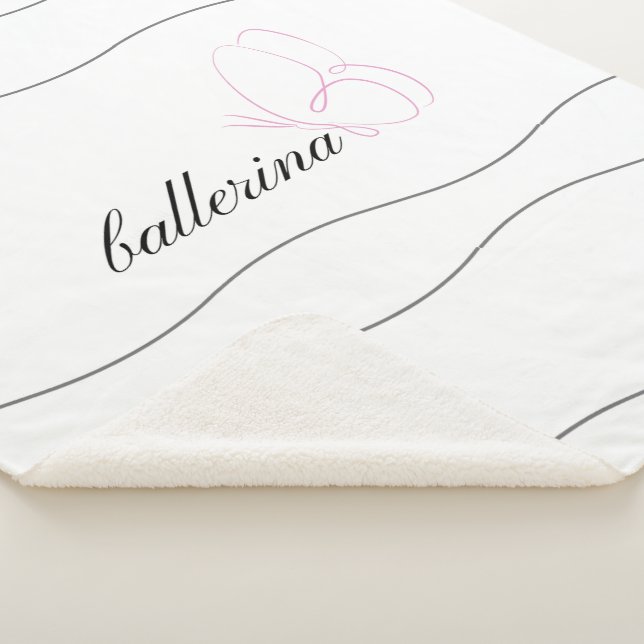 Minimalistische Ballerina und rosa Schmetterling W Sherpadecke (3/4)