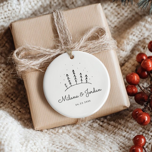 Minimalistische benutzerdefinierte Doppelnamen Dat Keramik Ornament (Von Creator hochgeladen)