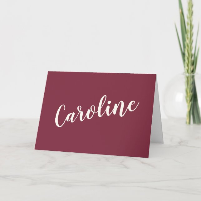Minimalistische Burgundy Typografie Personalisiert (Vorderseite)