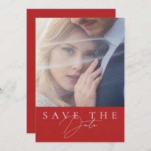 Minimalistische Crimson Red Script Foto Wedding Save The Date