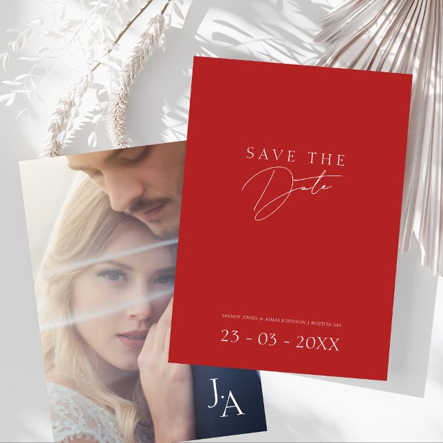 Minimalistische Crimson Red Script Foto Wedding Save The Date (Minimalist Crimson Red Script Photo Wedding Save The Date)