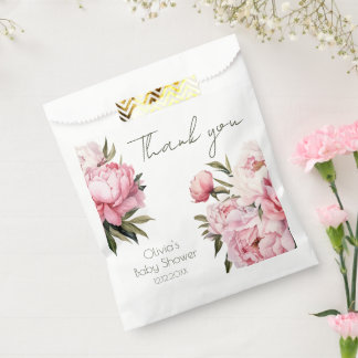 Minimalistische Dusche mit eleganter Babydusche Geschenktütchen