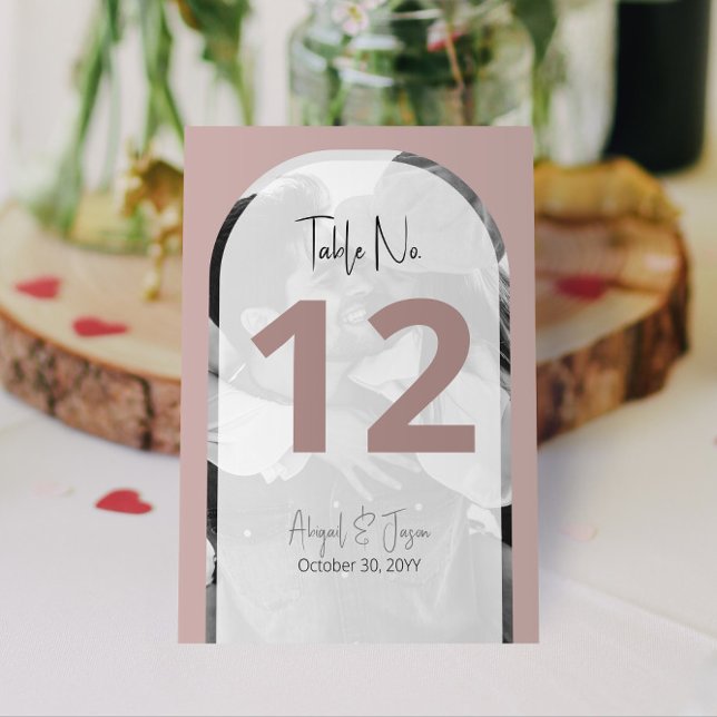 💍 Minimalistische Dusty Rose Arched Foto Hochzeit Tischnummer (Taupe / Mauve Arched Wedding Photo Table Table Numbers | Personalize and Preview on Screen Now!)