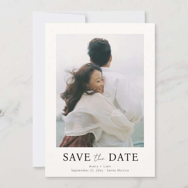 Minimalistische, einfache, elegante Foto- und Text Save The Date (Vorderseite)