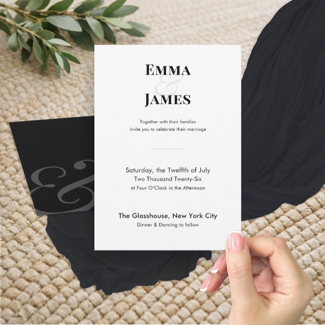 Minimalistische Einladung zur Hochzeit mit QR-Code (Modern black wedding invitation with QR Code & minimalist typography and refined contemporary style.)