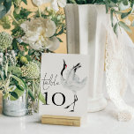 Minimalistische Elegant Crane Bird Script Wedding Tischnummer<br><div class="desc">Minimalistische Elegante Crane Bird Script Hochzeit. Tisch ist Set in einem handgeschriebenen Skript und Ihre Tischnummer darunter mit einer schönen Kranabildung auf der rechten Seite. Personalisieren Sie die Nummer einfach. Das gleiche Design ist auf der anderen Seite und wird gleichzeitig aktualisiert,  wenn Sie Ihre Änderung an der Zahl.</div>