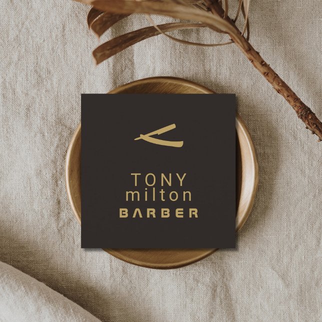 Minimalistische Elegante Dark Imitate Gold Razor B Quadratische Visitenkarte (Von Creator hochgeladen)