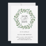 Minimalistische Foliage | Foto Back Wedding Save The Date<br><div class="desc">Diese einfache Hochzeit speichert die Dattelkarte mit einem angesagten Kranz mit üppig grünen Aquarellfarben-Blätter und einigen kleinen Beeren auf weißem Hintergrund. Ihr persönliches Foto geht auf die Rückseite. Ideal für Ihre anstehende elegante,  minimalistische Hochzeit.</div>