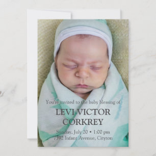 Minimalistische Foto + Graue Text Babysegnung Einladung