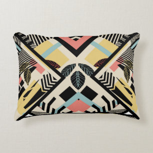 Minimalistische Geometrie: Musterdesign Dekokissen