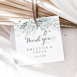 Minimalistische Grüne Eukalyptus Wedding Geschenkanhänger<br><div class="desc">Diese minimalistisch grünen Eukalyptus-Gastgeschenk Hochzeiten sind perfekt für eine rustikale Hochzeit. Das Design zeichnet sich durch Aquarellfarben elegante grüne Eukalyptus-Blätter aus. Machen Sie die Etiketten selbst,  indem Sie Ihre Namen,  die Veranstaltung (falls zutreffend) und das Datum angeben. Diese Lieblingsmarken können einen Hochzeitsempfang,  ein Brautparty oder eine Veranstaltung ergänzen!</div>