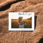 Minimalistische Herzkalligraphie Foto Hochzeit Dankeskarte<br><div class="desc">Modernes Pinselskript und Foto.</div>