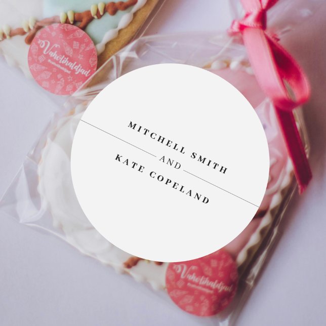 Minimalistische Hochzeit mit weißem und schwarzem  Runder Aufkleber (White & Black Simple Minimalist Name Line Wedding Classic Round Sticker)