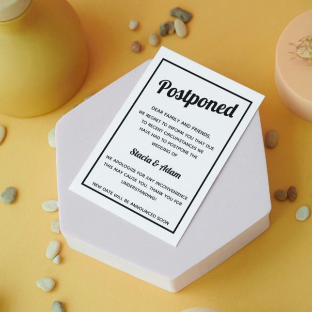 Minimalistische Hochzeit Postkarte verschoben (Von Creator hochgeladen)