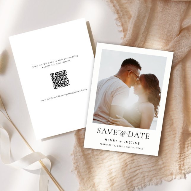Minimalistische Hochzeit von Portrait-Foto und QR- Save The Date (Minimalist portrait orientation Save the Date with photo and QR Code)