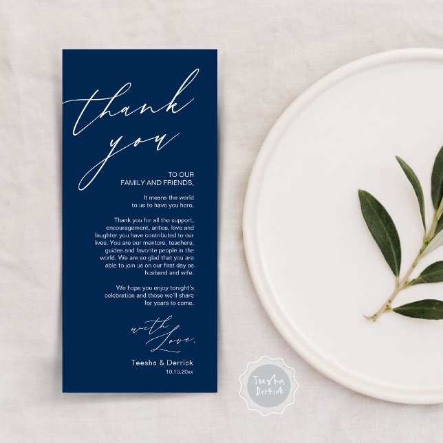 Minimalistische Hochzeitsplatteinstellung Dankesch Programm (Wedding Place Setting Dinner Thank You Card, Modern Romantic Script, in Navy Blue)