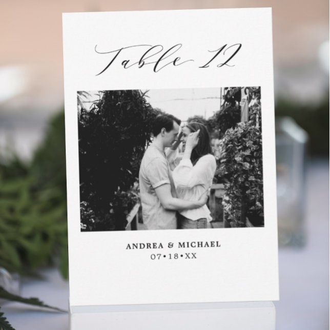 Minimalistische Hochzeitstabelle 12 Zahlen und Bil Ankündigung (Von Creator hochgeladen)