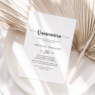 Minimalistische Kalligraphie Quinceañera Einladung