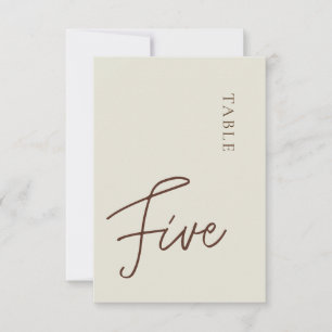 Minimalistische Kalligraphie Tabelle fünf Tischnum Einladung