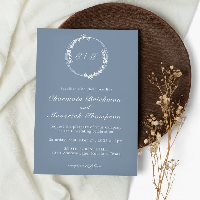 Minimalistische Leaf Dusty Blue Monogram Wedding Einladung (Von Creator hochgeladen)