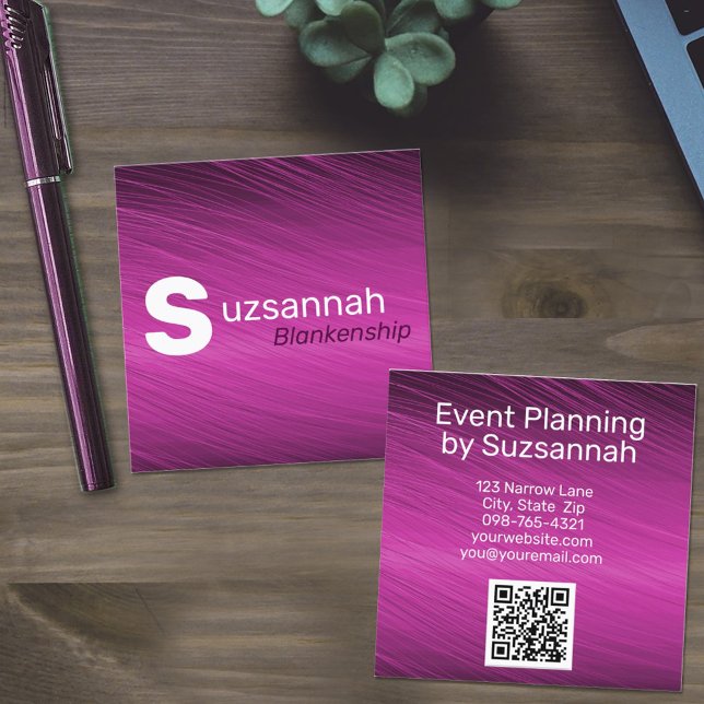 Minimalistische Lila Streams großer Text QR-Code Quadratische Visitenkarte (Von Creator hochgeladen)