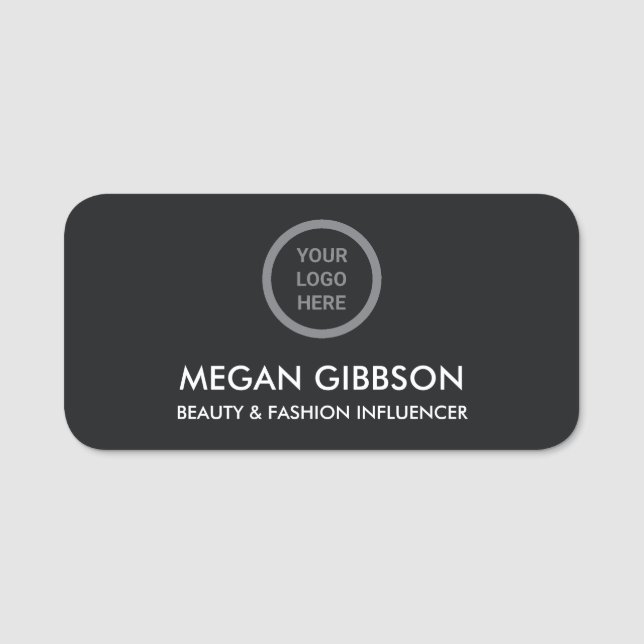 Minimalistische Mitarbeiter der Sleek Black Busine Namensschild (Vorderseite)