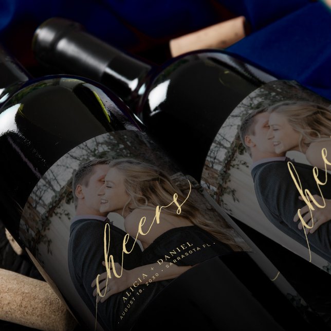 Minimalistische moderne Goldskripte jubeln Foto Ho Weinetikett (Von Creator hochgeladen)