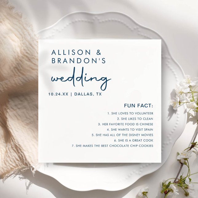 Minimalistische moderne Hochzeitspass-Fakten Serviette (Von Creator hochgeladen)