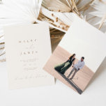 Minimalistische moderne Romantische Foto Hochzeit Einladung<br><div class="desc">Diese einfache und elegante Einladung ist perfekt für eine moderne Hochzeit. Das Design besticht durch einen handgeschriebenen Schriftart und modernes minimalistisches Design. Konzipiert zur Koordination mit der "Natural Glam" Wedding Invitation Collection. Klicken Sie auf "Personalisieren", um Ihre Namen, den Ort der Hochzeit, das Datum und andere Details zu ändern. Um...</div>