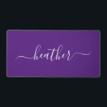 Minimalistische Monogrammnamenskalligrafie Schreibtischunterlage<br><div class="desc">Dieses Design entstand durch digitale Kunst und kann in dem Bereich personalisiert sein, der durch das Ändern des Fotos und/oder Textes zur Verfügung gestellt wird. Oder Sie können es anpassen, indem Sie den Mausklick auswählen, um weitere Optionen anzupassen, um die Farbe des Hintergrunds zu löschen oder zu ändern, Text hinzuzufügen,...</div>